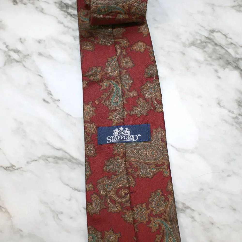 STAFFORD Necktie Paisley Classic Burgundy Red Vintage Silk Neck Tie
